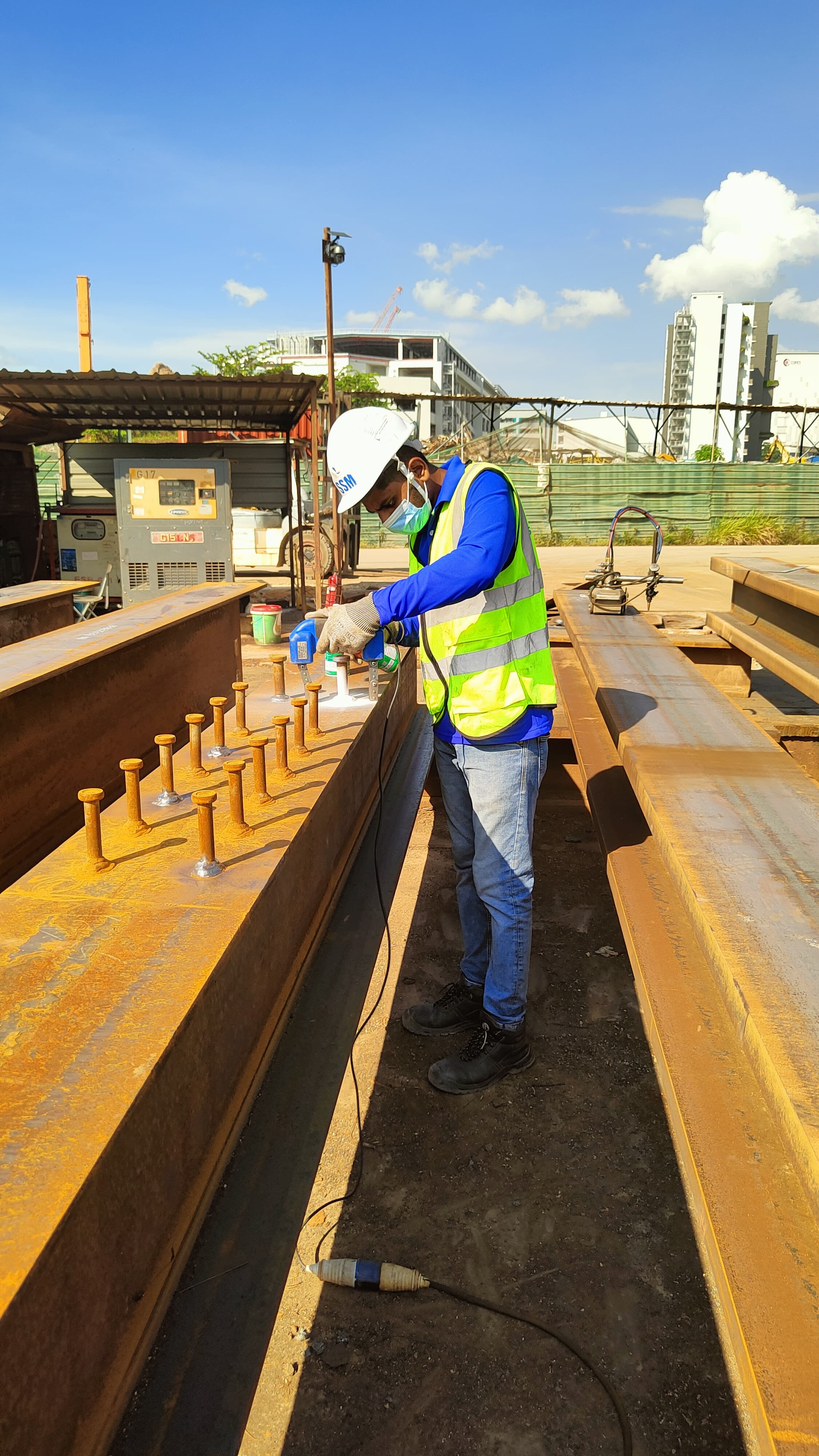 worker 12
